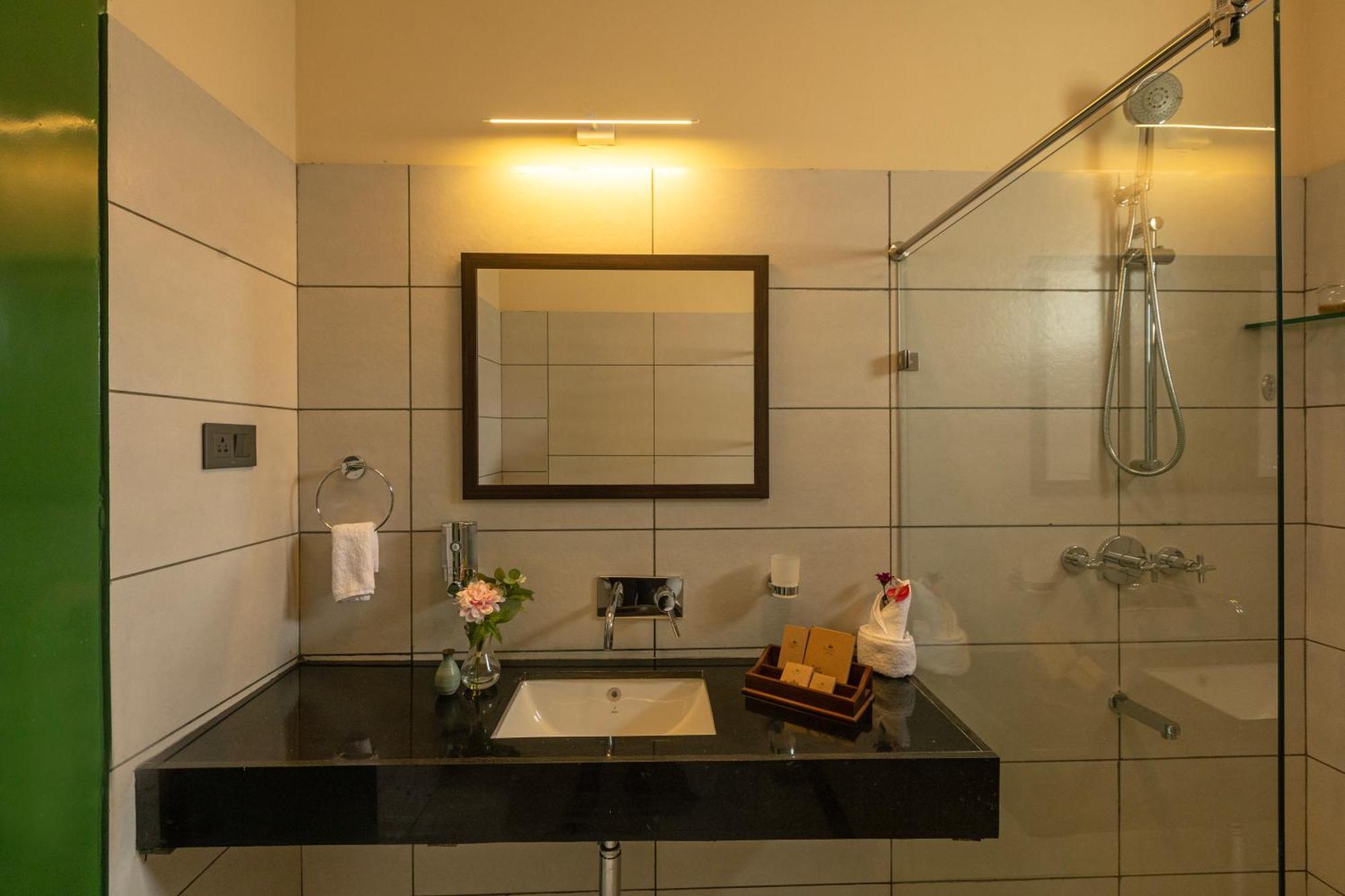 Solitude By Nature Resorts And Stays Kotagiri Exteriör bild