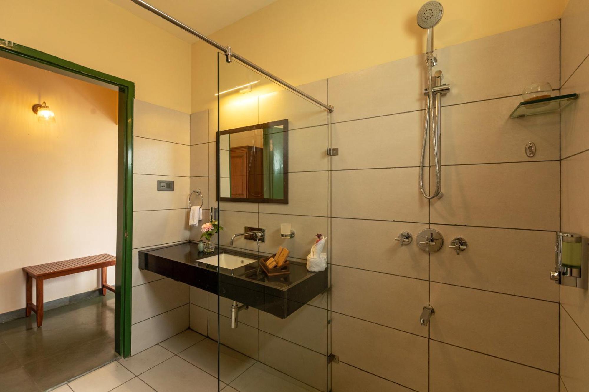 Solitude By Nature Resorts And Stays Kotagiri Exteriör bild